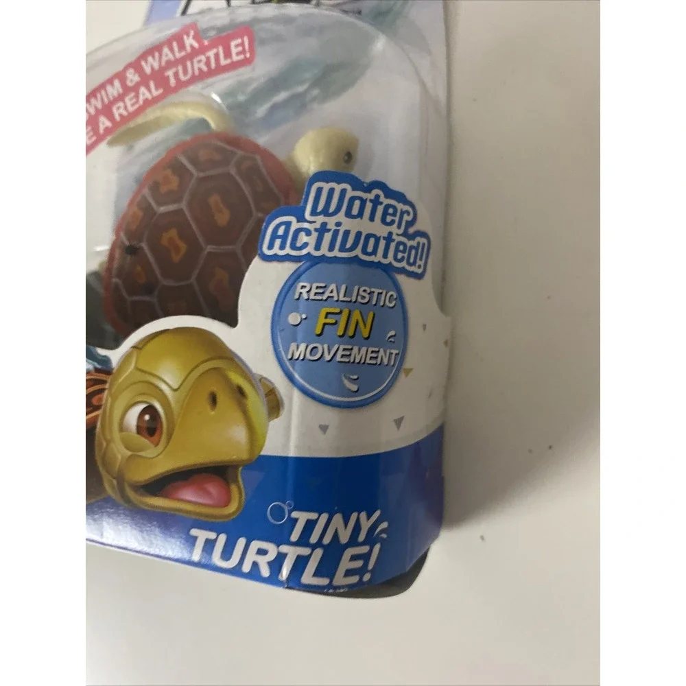 Zuru Robo Alive Real Life Robotic Pet Water Activated Swims Tiny Turtle New